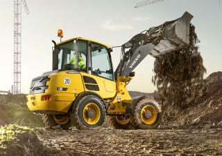 Колесни товарачи Volvo L28F
