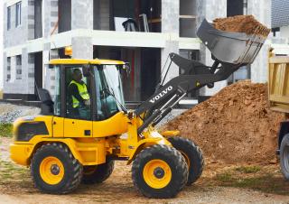 Колесни товарачи Volvo L35G