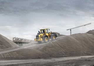 Колесни товарачи Volvo L90H