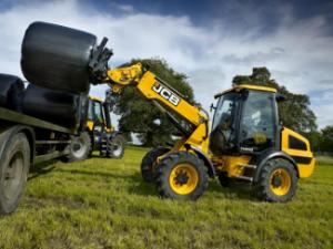 Колесни товарачи JCB TM 220 