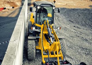 Колесни товарачи Yanmar V 120