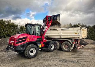 Колесни товарачи Yanmar V120