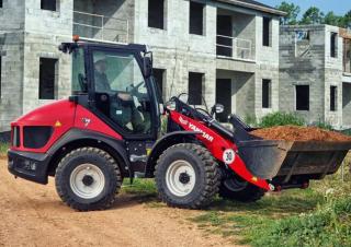 Колесни товарачи Yanmar V7