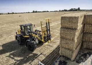 Колесни товарачи New Holland W130D ZB