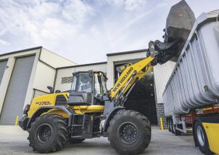 Колесни товарачи New Holland W170D LR