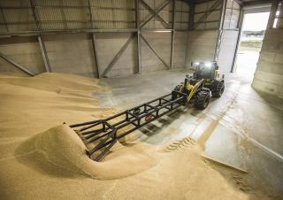 Колесни товарачи New Holland W170D LR
