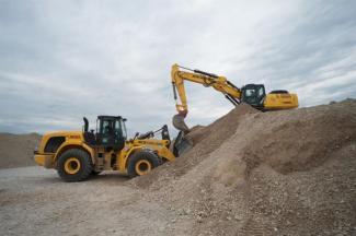 Колесни товарачи New Holland W300C LR