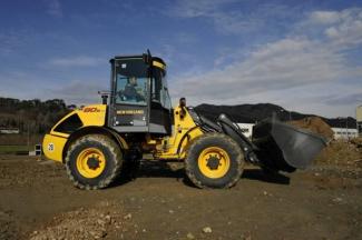 Колесни товарачи New Holland W80B TC