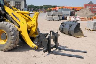 Колесни товарачи Komatsu WA100M-6