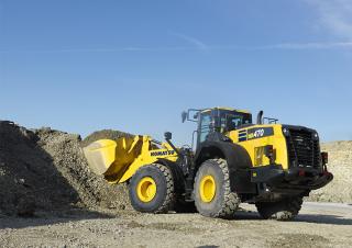 Колесни товарачи Komatsu WA470-8E0