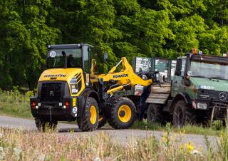 Колесни товарачи Komatsu WA80M-7