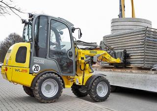 Колесни товарачи Wacker Neuson WL25