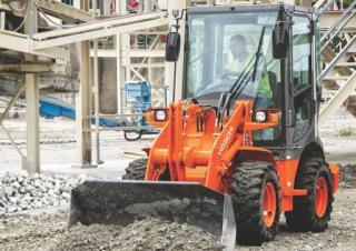 Колесни товарачи Hitachi ZW30-5B