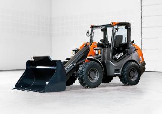 Колесни товарачи Hitachi ZW75-6