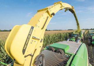 Комбайн за фураж 4-WD (задвиждане на четирите колела) John Deere 9900 