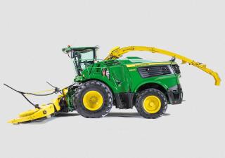 Комбайн за фураж 4-WD (задвиждане на четирите колела) John Deere 9900 