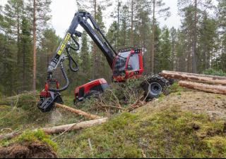 Горска техника Колесни харвестъри Komatsu 911