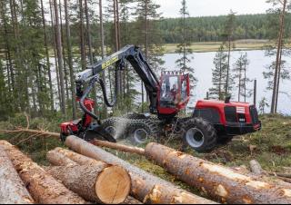 Горска техника Колесни харвестъри Komatsu 951