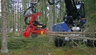 Горска техника Колесни харвестъри Rottne H 11