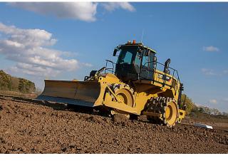 Компактори за отпадъци Caterpillar 825K