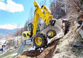 Крачещи багери Menzi M220