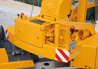 Кранове за всякакви терени Liebherr LTM 1055-3.2 
