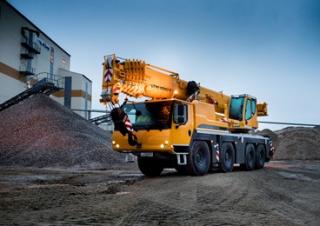 Кранове за всякакви терени Liebherr LTM 1090-4.2 