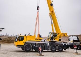 Кранове за всякакви терени Liebherr LTM 1090-4.2 