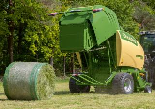 Кръгли преси Krone Comprima V 150 XC Plus 