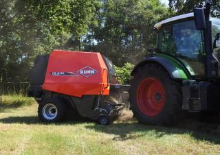 Кръгли преси Kuhn FB 2130 
