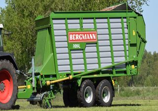 Къси ремаркета за силаж L. Bergmann Royal 260 S