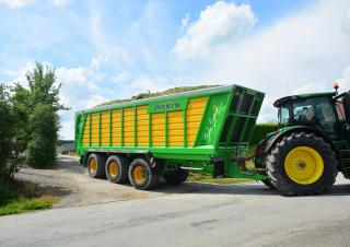 Къси ремаркета за силаж Joskin SILO-SPACE 2 590T