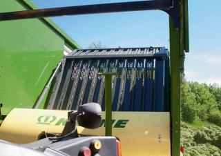 Къси ремаркета за силаж Krone ZX 470 GD 