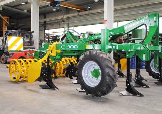 Култиватори Kerner Corona C 300 Üh