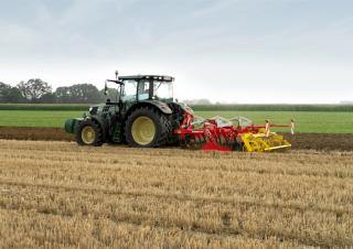 Култиватори Pöttinger Synkro 3530