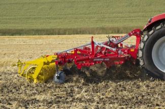 Култиватори Pöttinger Synkro 4020 K