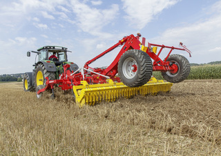 Култиватори Pöttinger Synkro 4030 T nova