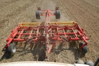 Култиватори Pöttinger Synkro 6003 T