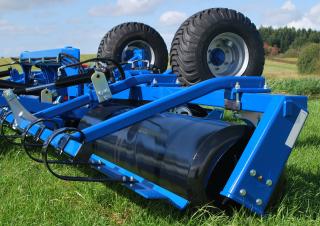 Ливадни и полеви валяци DAL-BO MiniMax 830 CB