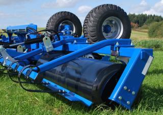Ливадни и полеви валяци DAL-BO MiniMax 950 CB