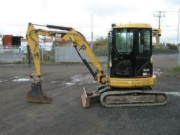 Мини екскаватори Caterpillar 303 C R