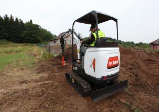 Мини екскаватори Bobcat E17