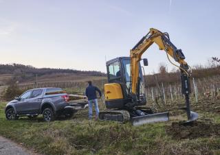 Мини екскаватори New Holland E26C