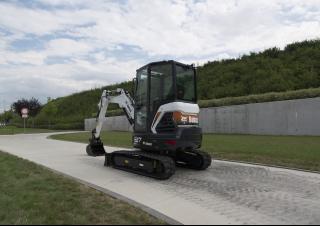 Мини екскаватори Bobcat E27
