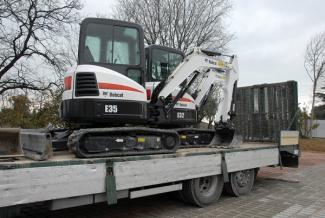 Мини екскаватори Bobcat E35