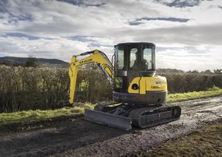 Мини екскаватори New Holland E50B SR