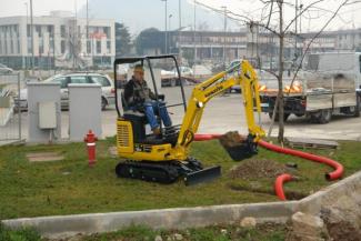 Мини екскаватори Komatsu PC16R-3HS