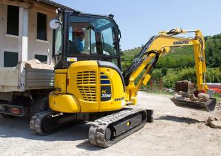 Мини екскаватори Komatsu PC35MR-5