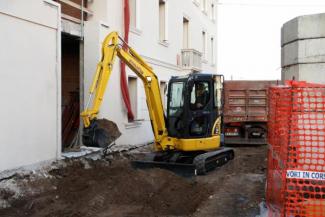 Мини екскаватори Komatsu PC35R-8