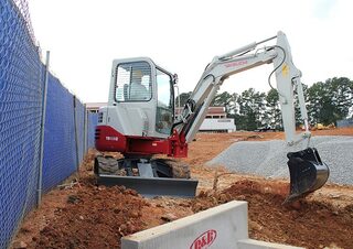 Мини екскаватори Takeuchi TB 138 FR